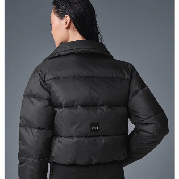 Alo gold rush puffer in black - Picture 2 of 5